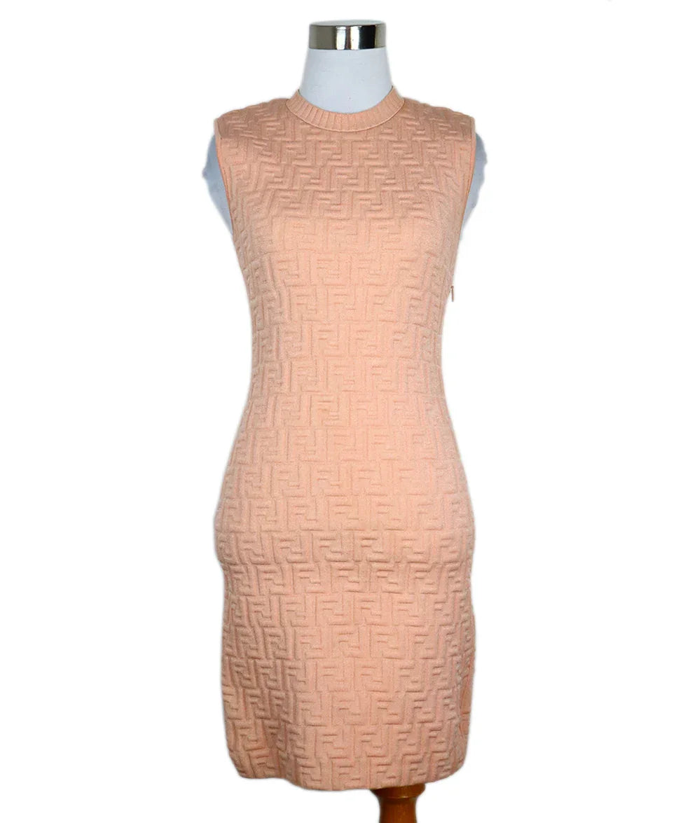 White Gami Lost Mary Flavor Fendi Pink Embossed Logo Dress sz 4 White Gami Lost Mary Flavor Fendi Pink Embossed Logo Dress sz 4