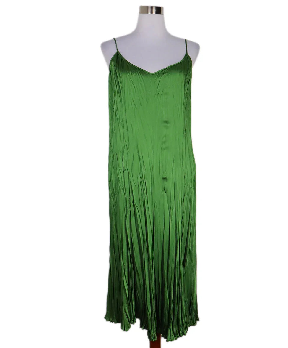 Michael Kors Green Pleated Dress sz 14 l Michael's Luxury Consignment Michael's Consignment NYC Michael Kors Green Pleated Dress sz 14 l Michael's Luxury Consignment Michael's Consignment NYC