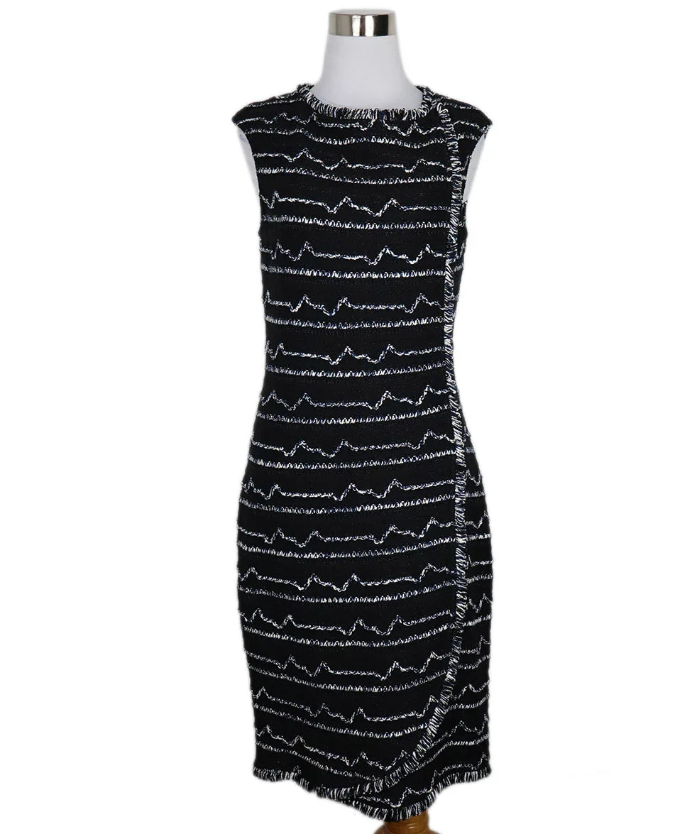 St. John Black White & Blue Knit Dress sz 4 l Michael's Luxury Consignment Michael's Consignment NYC St. John Black White & Blue Knit Dress sz 4 l Michael's Luxury Consignment Michael's Consignment NYC