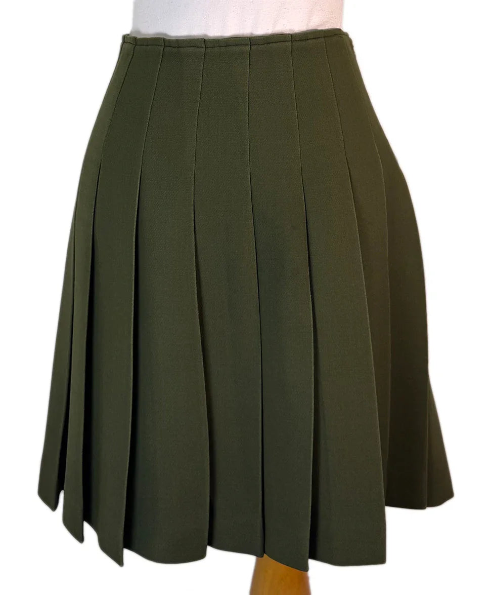 美品　sheller contrast pleated skirt グリーン Pleated jersey skirt | JS844 | Not Available | Cotswold Collections