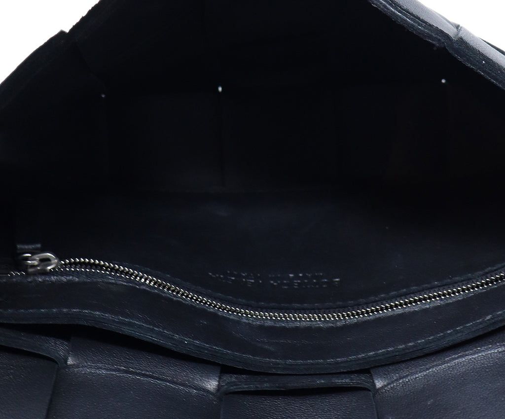 Bottega Veneta Black Woven Cassette Bag 5