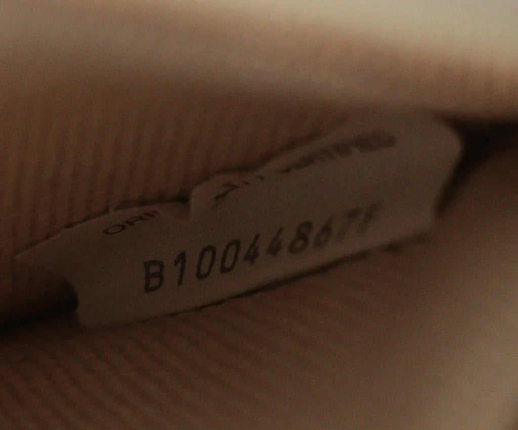 Bottega Veneta Ivory & Black Padded Cassette Bag - Michael's Consignment NYC