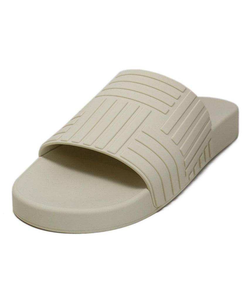 Bottega Veneta Beige Rubber Slides 