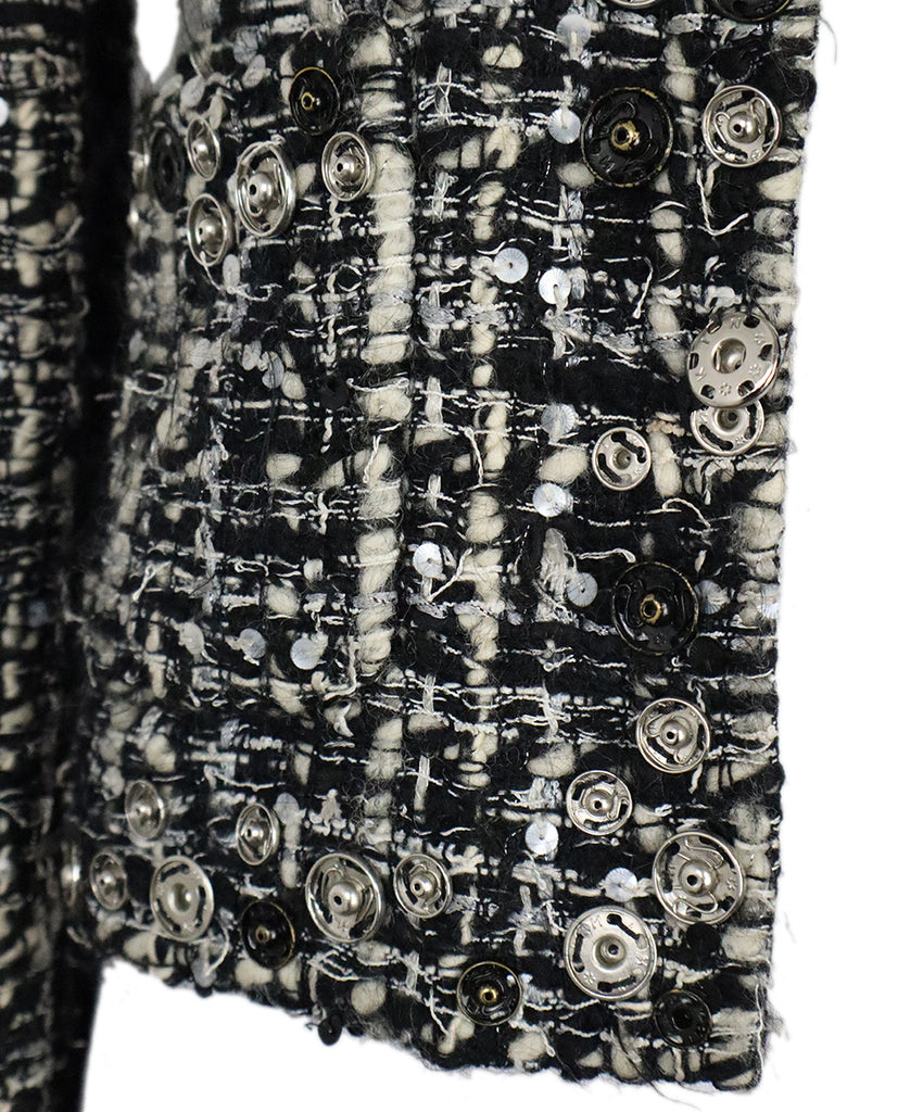 Chanel B&W Tweed Embellished Blazer 5