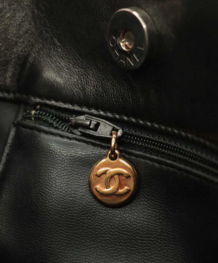 Chanel Vintage Black Lambskin Shoulder Bag - Michael's Consignment NYC