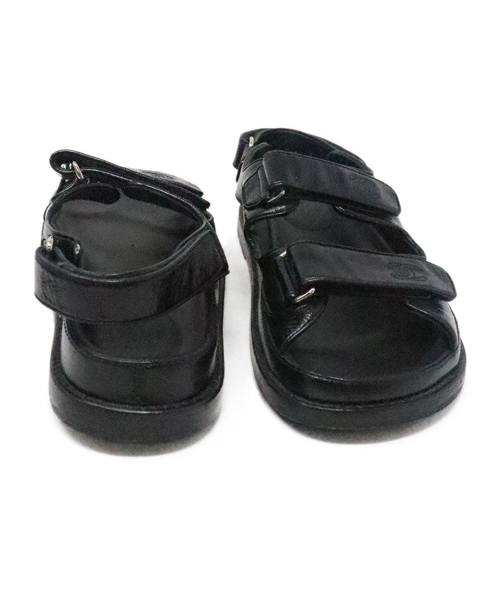Chanel patent deals leather sandals