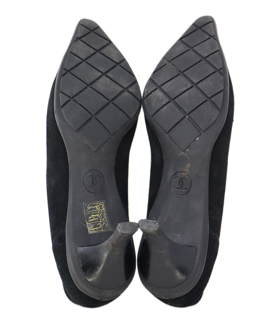 Chanel Black Suede Logo Stitching Heels 4