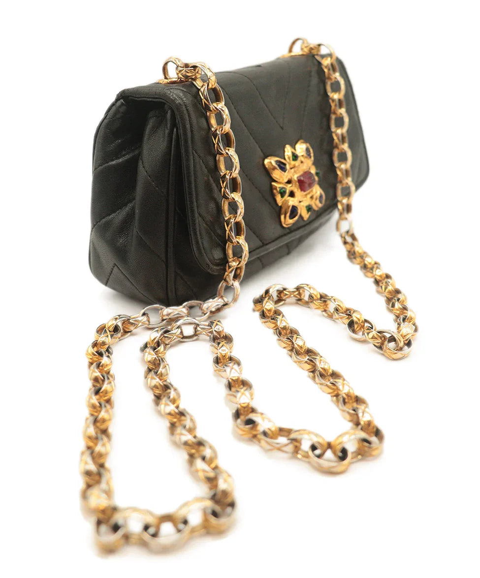 Chanel Vintage Black Lambskin & Gripox Hardware Crossbody l