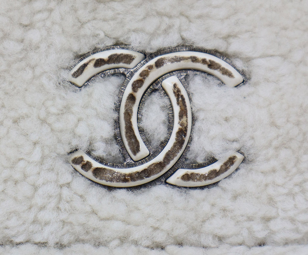 Chanel Grey Suede & White Shearling Crossbody 8