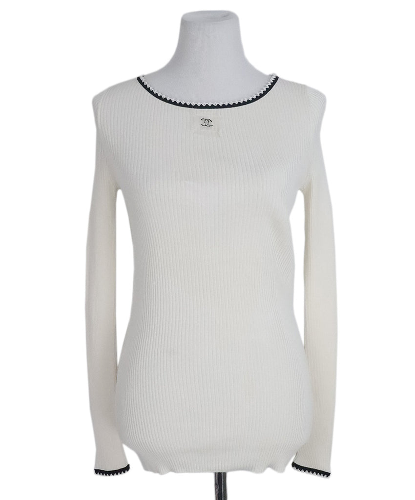 Chanel Ivory & Black Ribbed Sweater 