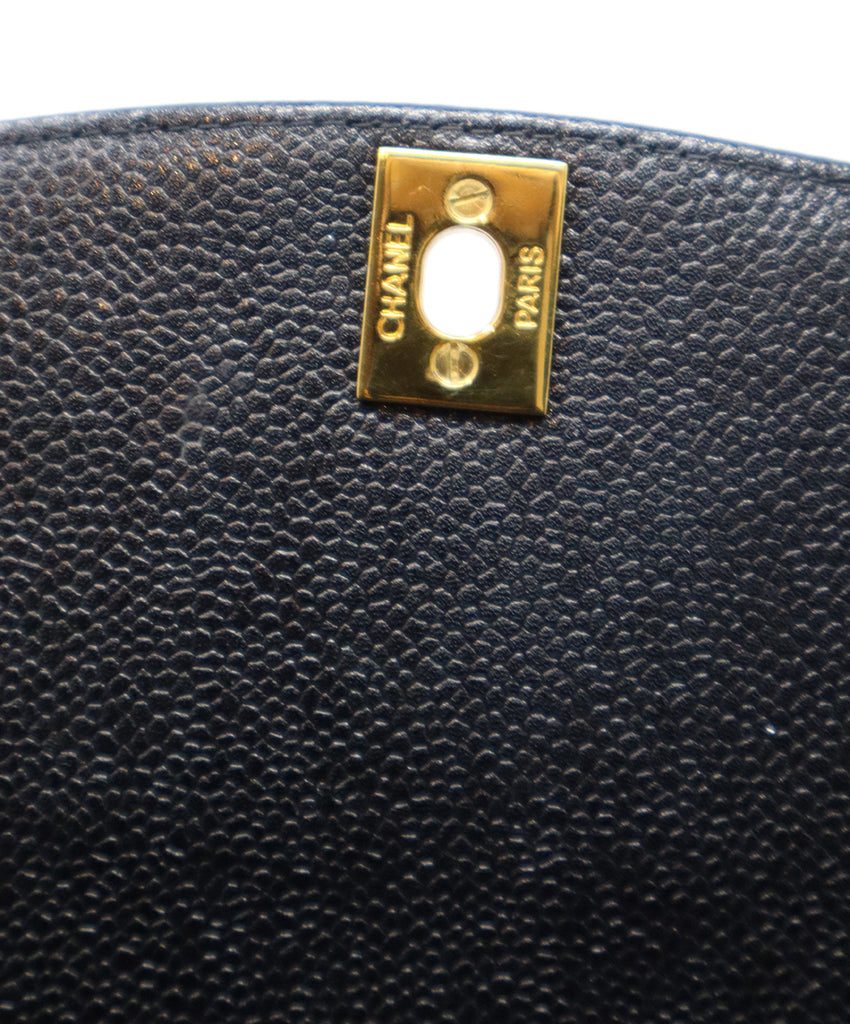 Chanel Vintage Black Caviar Leather Medium Diana Bag 8