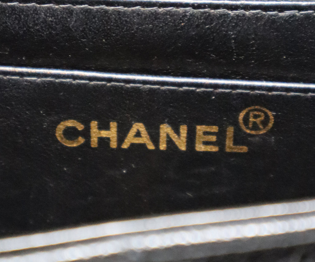 Chanel Vintage Black Caviar Leather Medium Diana Bag 7