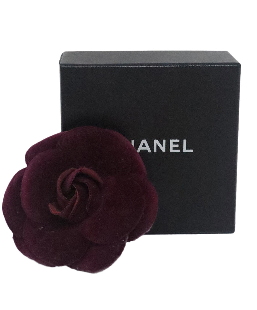 Chanel Plum Purple Velvet Pin 3