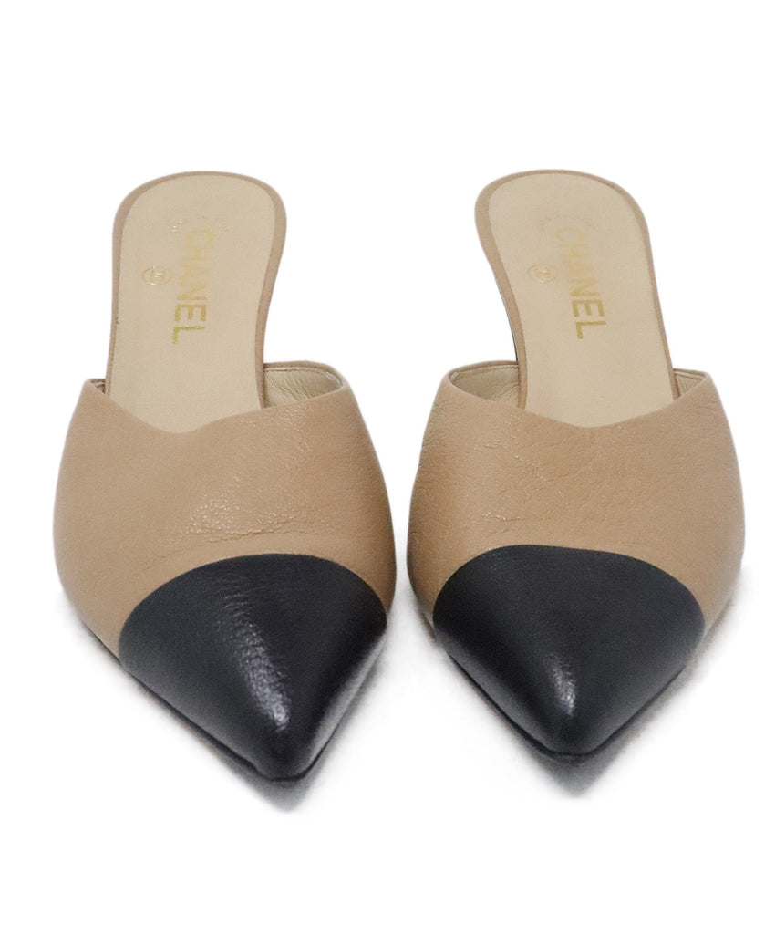 Chanel Tan & Black Leather Mules 3