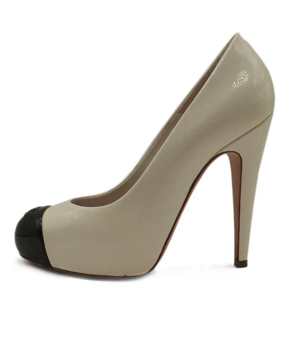 シャリーナ　15点 Chanel Black & White Patent Leather Heels sz 5 l Michael's