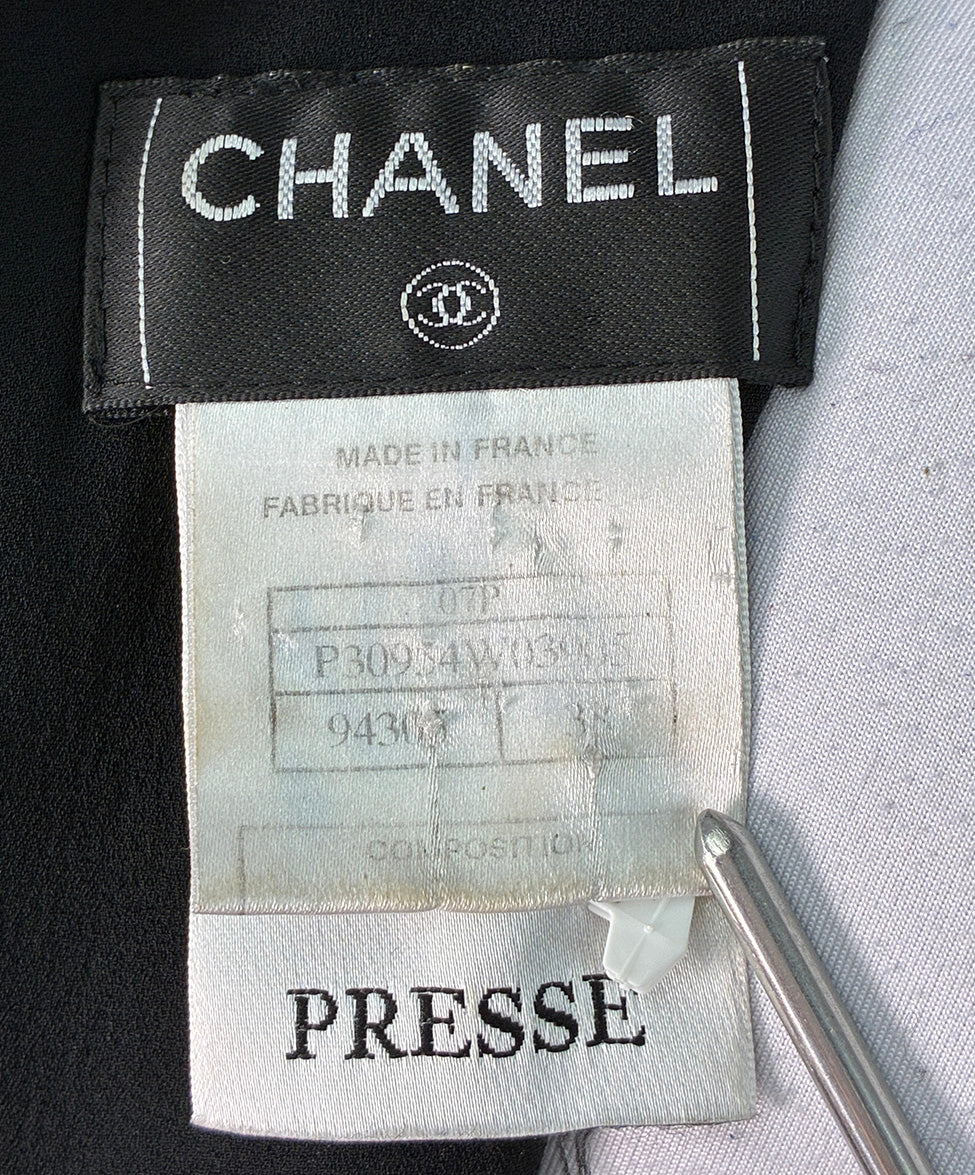 CHANEL Black Dress w/ Gold Chain Hardware and Black Sequin Shoulders Sz38 l  Michael's Luxury Consignment – Michael's Consignment NYC