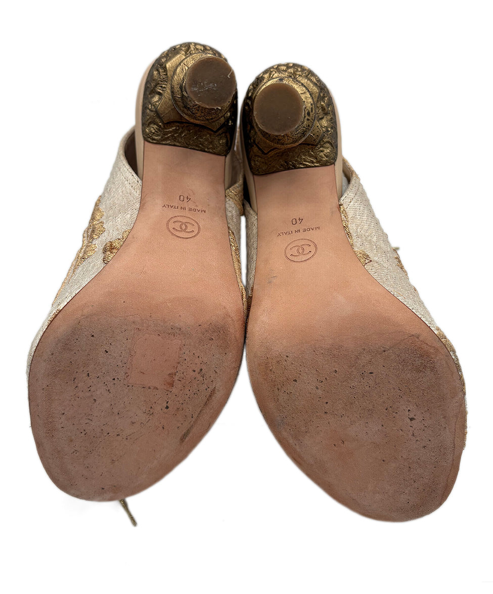 CHANEL/シャネル　アザーオープン・ハイヒール　06C 38.5/24.5 CHANEL Cruise 2013 Metallic Gold Brocade Heels w/ Floral Print