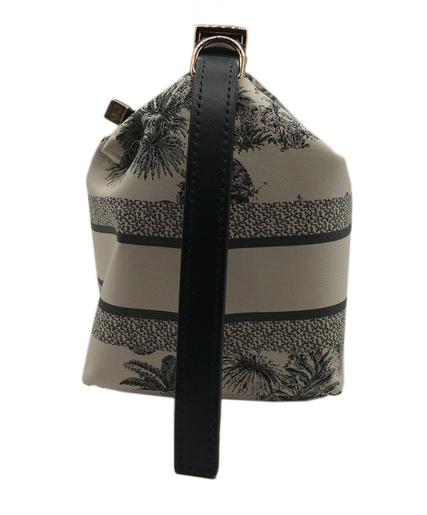 Christian Dior Navy Blue & White Medium TRavel Nomad Pouch 2