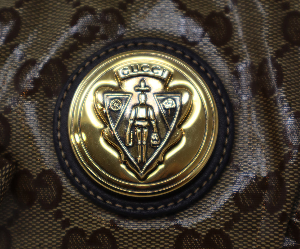 Gucci Beige Clutch 8