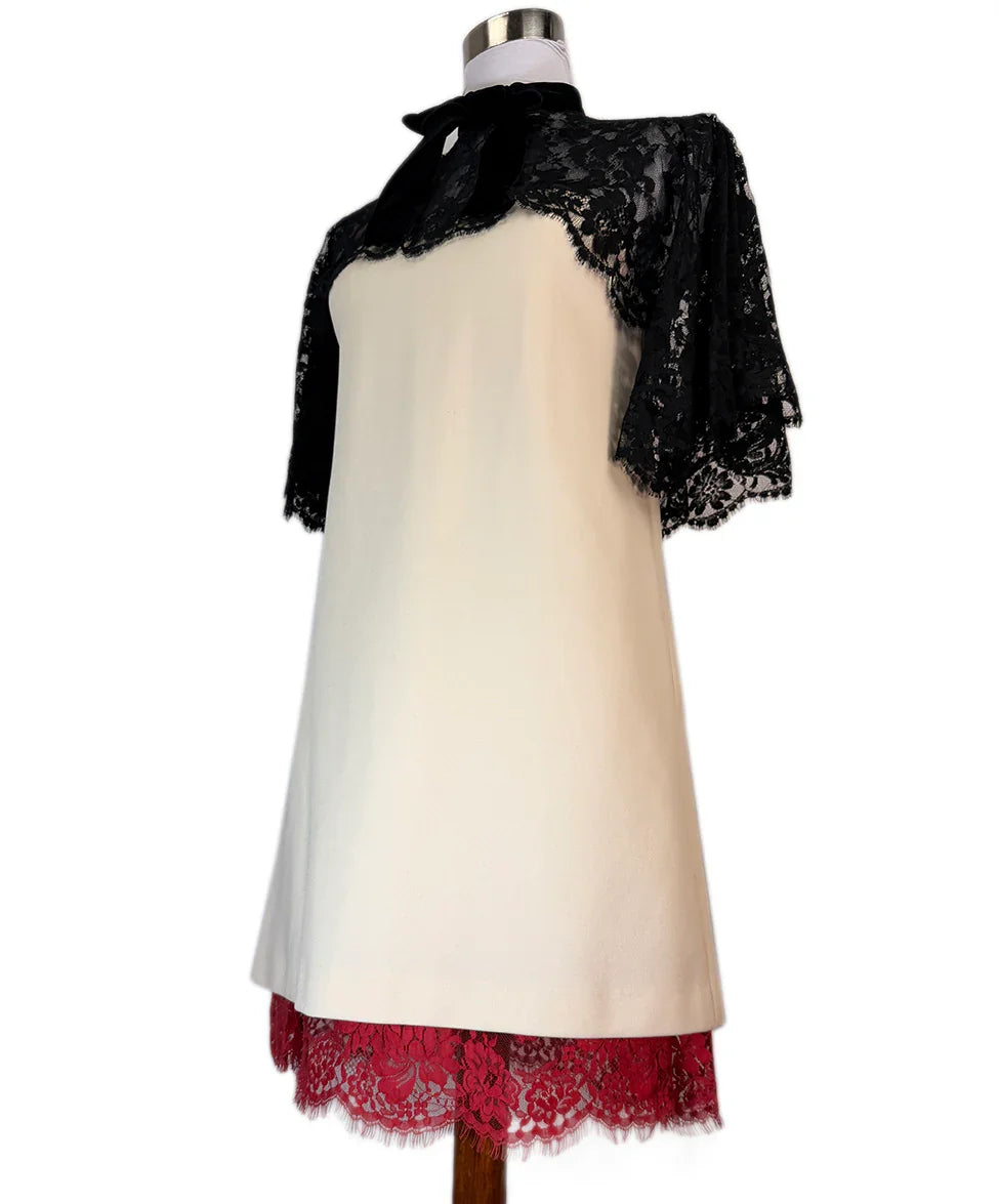 open lace back dress Gucci Ivory Dress w/ Black and Red Lace Trim sz4 l Michael's Luxury  Consignment – Michael's Consignment NYC