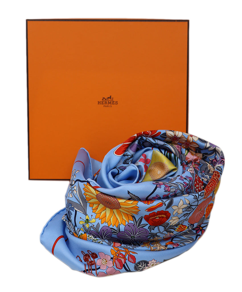 Hermes Planifleurs Print Silk Scarf 2