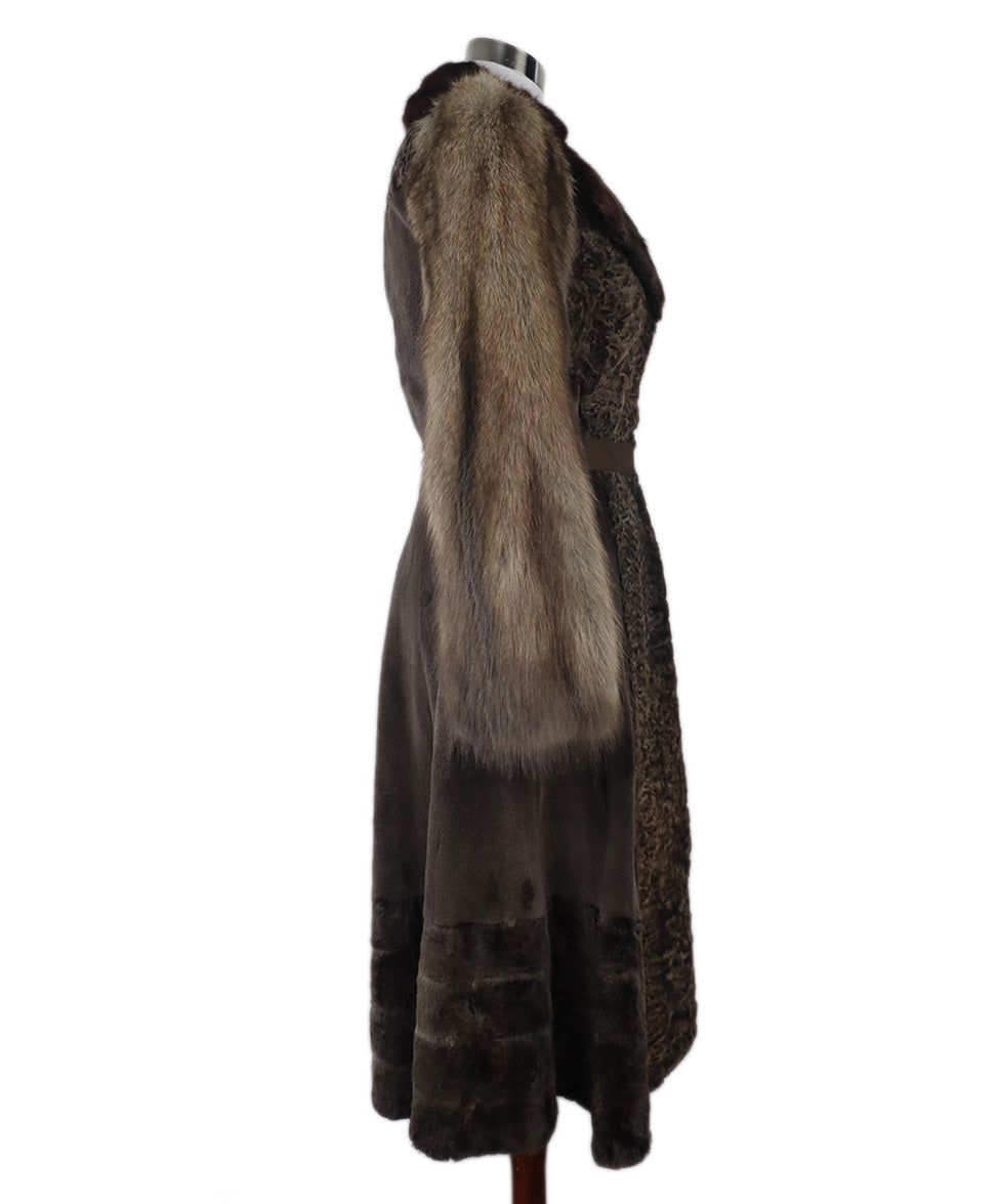 Louis Vuitton Vintage Brown Fur Coat sz 0 Michael s Consignment NYC