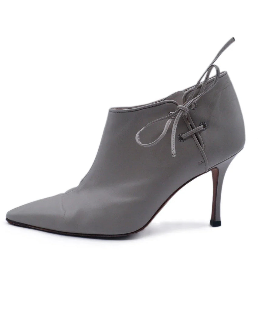 Manolo Blahnik Beige Leather Lace Up Booties sz 8 - Michael's Consignment NYC