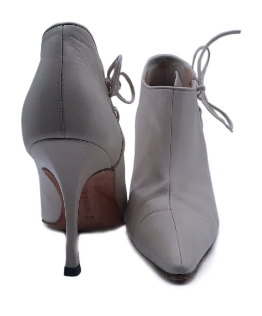 Manolo Blahnik Beige Leather Lace Up Booties sz 8 - Michael's Consignment NYC