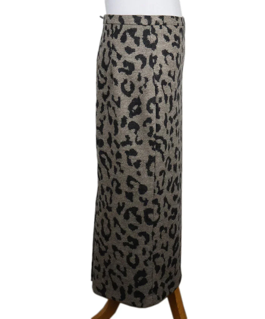 Max Mara Grey Leopard Print Skirt sz 4 - Michael's Consignment NYC