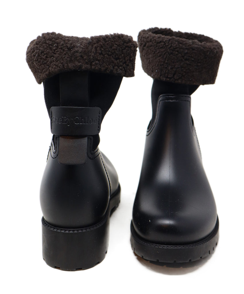 See By Chloe Black Rubber & Brown Sherpa Lining Boots 2