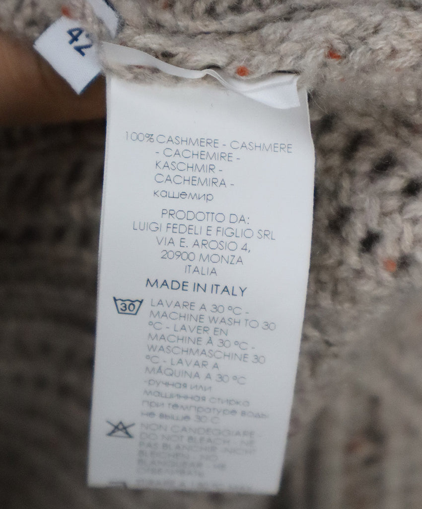 Neutral Cashmere V-Neck Sweater 3