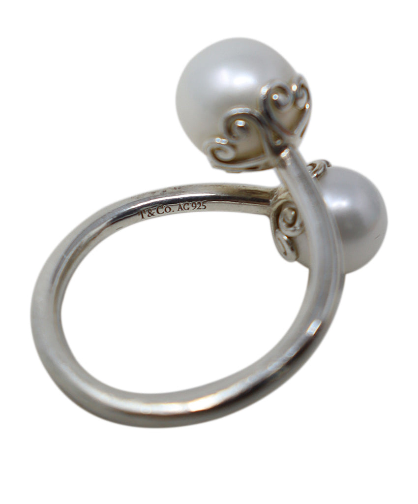 Tiffany & Co. x Picasso Sterling Silver & Pearl Ring 1