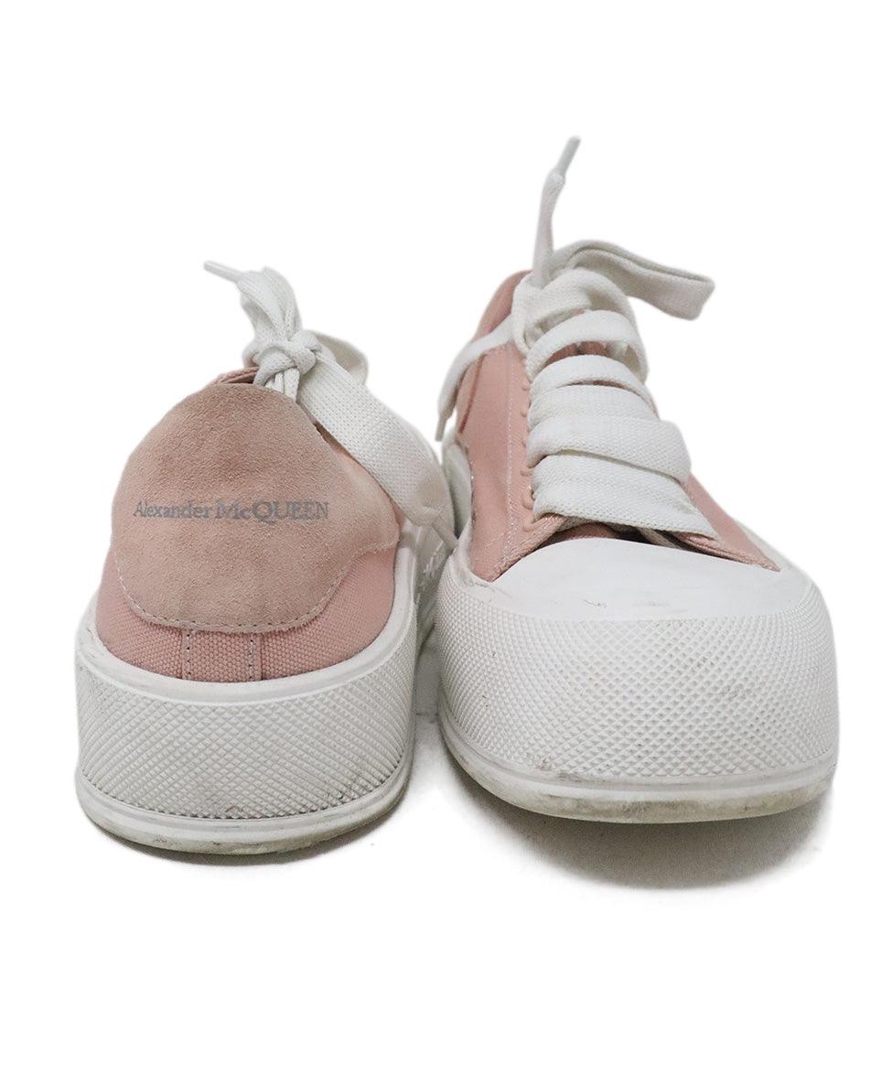Consignment sneakers nyc hot sale