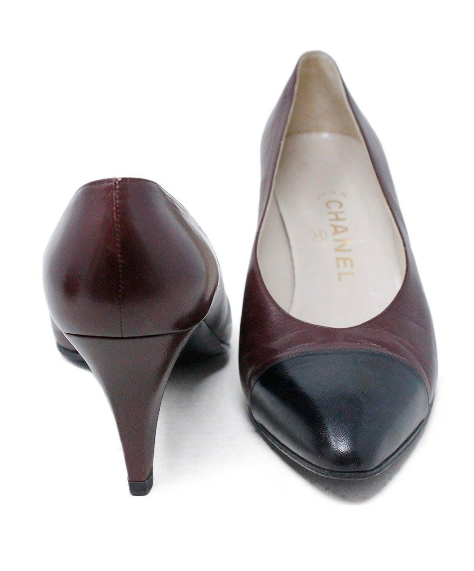 Chanel Vintage Burgundy Black Trim Leather Heels sz 39.5